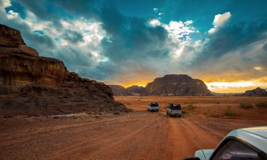 Wadi Rum Bedouin House Bagian luar foto