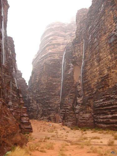 Wadi Rum Bedouin House Bagian luar foto