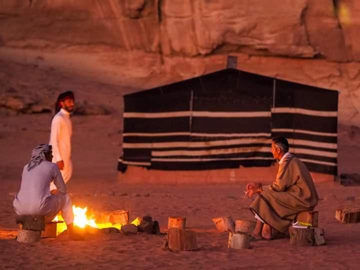 Wadi Rum Bedouin House Bagian luar foto